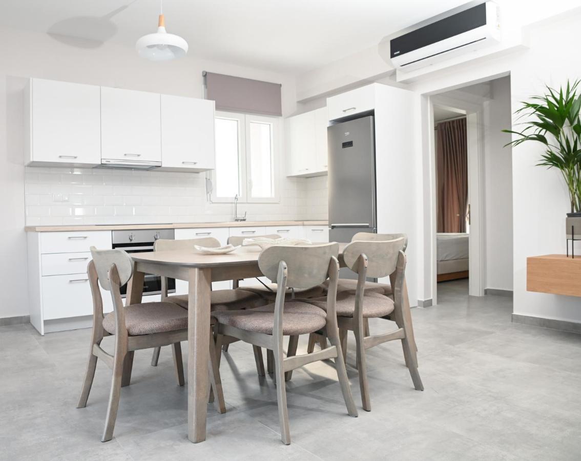 Faidra Apartments Néa Péramos Eksteriør bilde