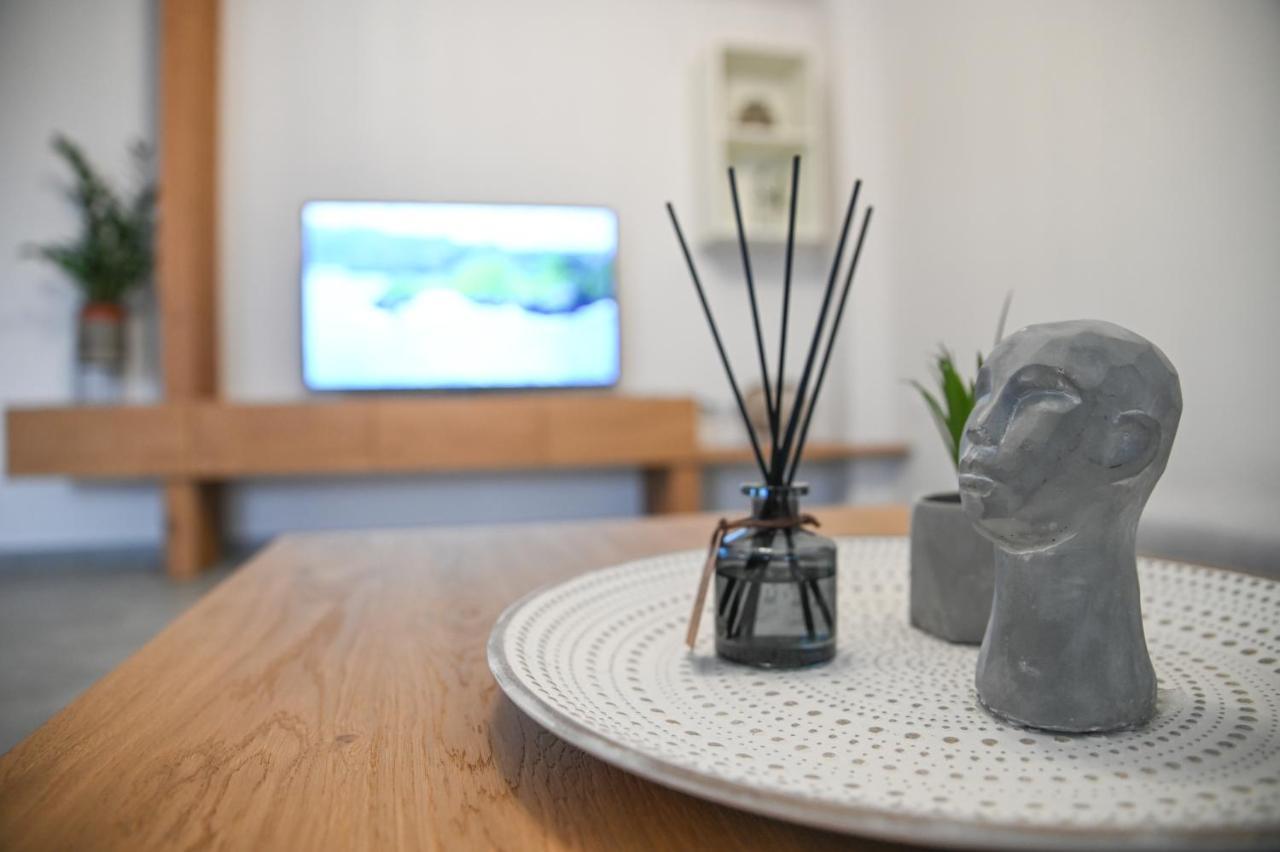 Faidra Apartments Néa Péramos Eksteriør bilde