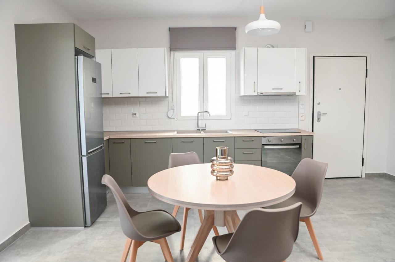 Faidra Apartments Néa Péramos Eksteriør bilde