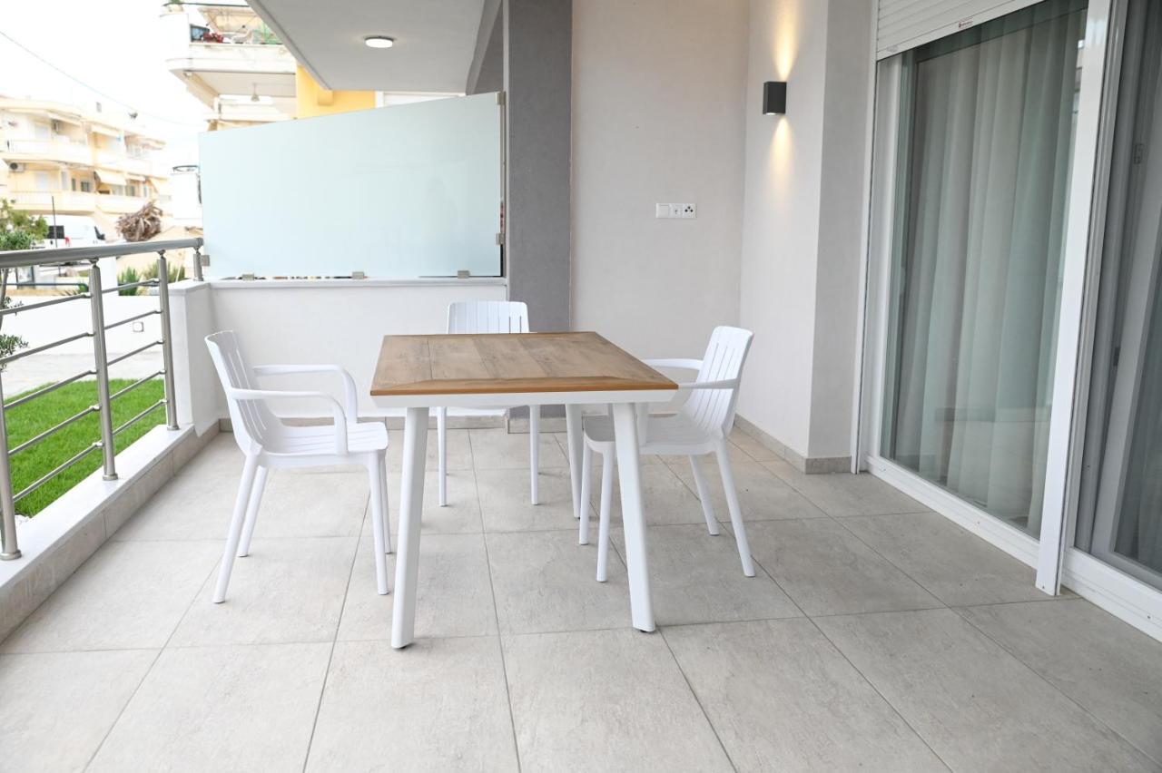 Faidra Apartments Néa Péramos Eksteriør bilde