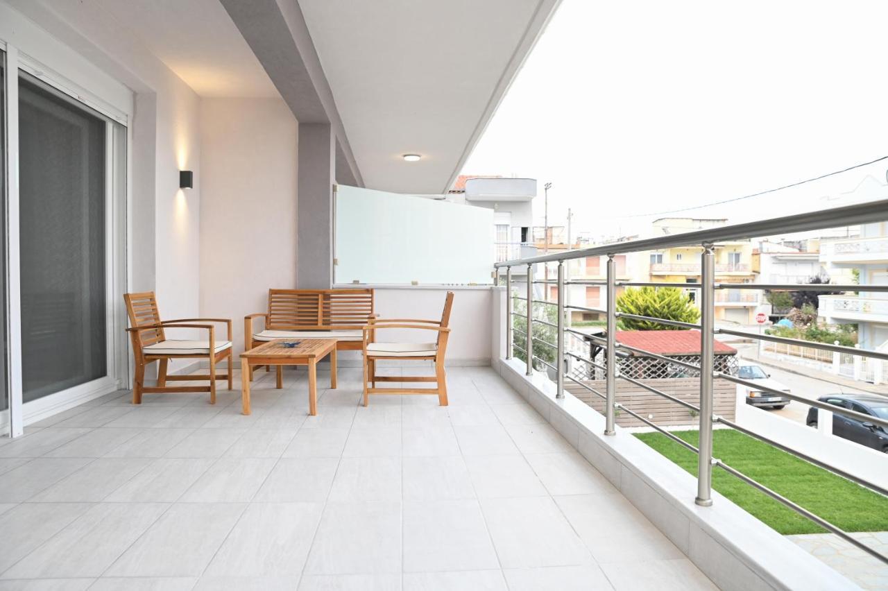 Faidra Apartments Néa Péramos Eksteriør bilde