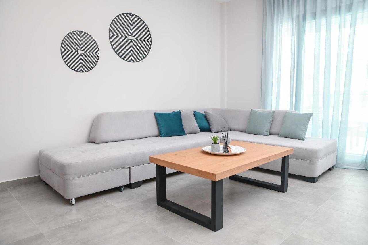 Faidra Apartments Néa Péramos Eksteriør bilde