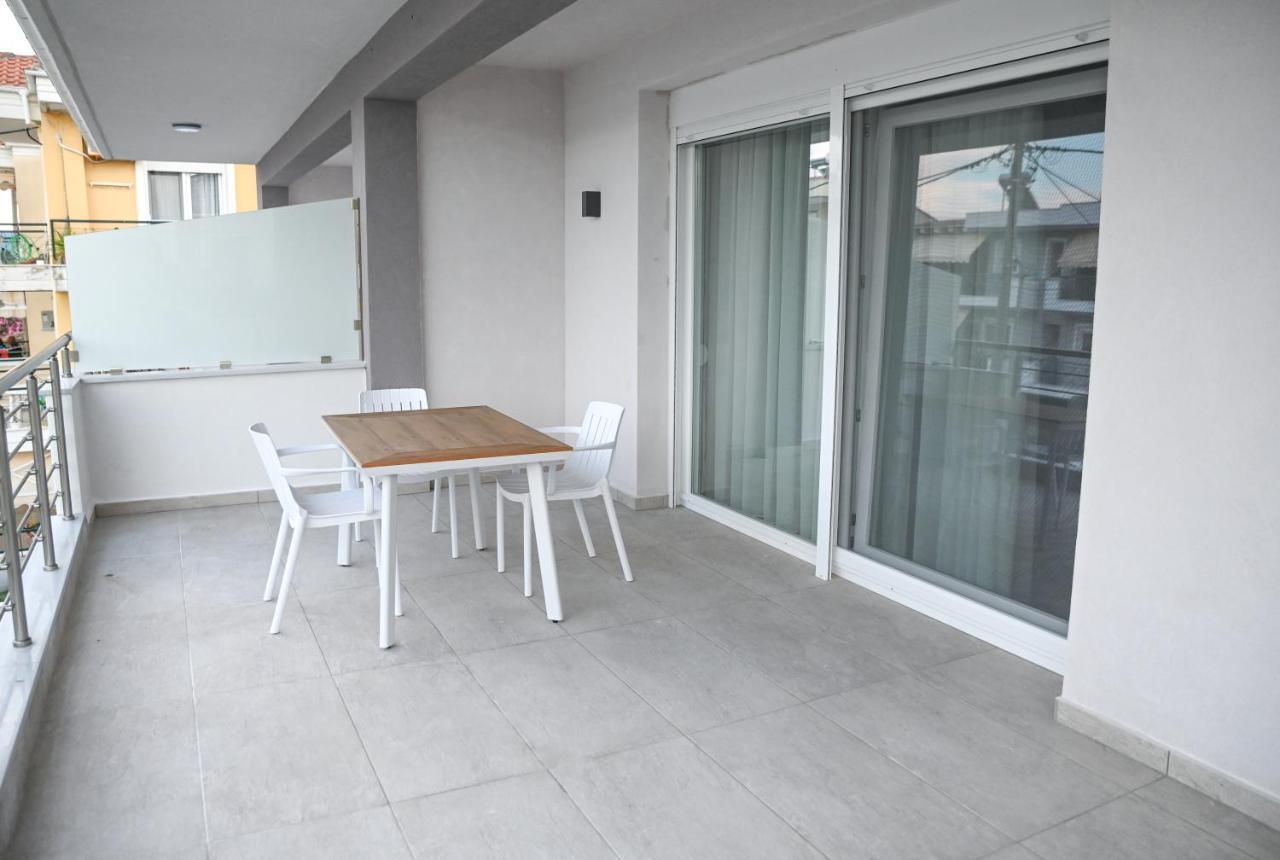 Faidra Apartments Néa Péramos Eksteriør bilde